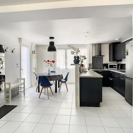 Grande Maison Cosy Terrasse Parking Gare 8 Pers *